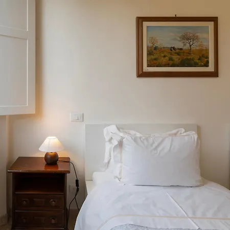 Giglio & Viola Borgia Apartment Florence Exterior photo